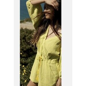 ANTHROPOLOGIE  Women Celia Gauzy Bright Preppy Yellow Romper Size M